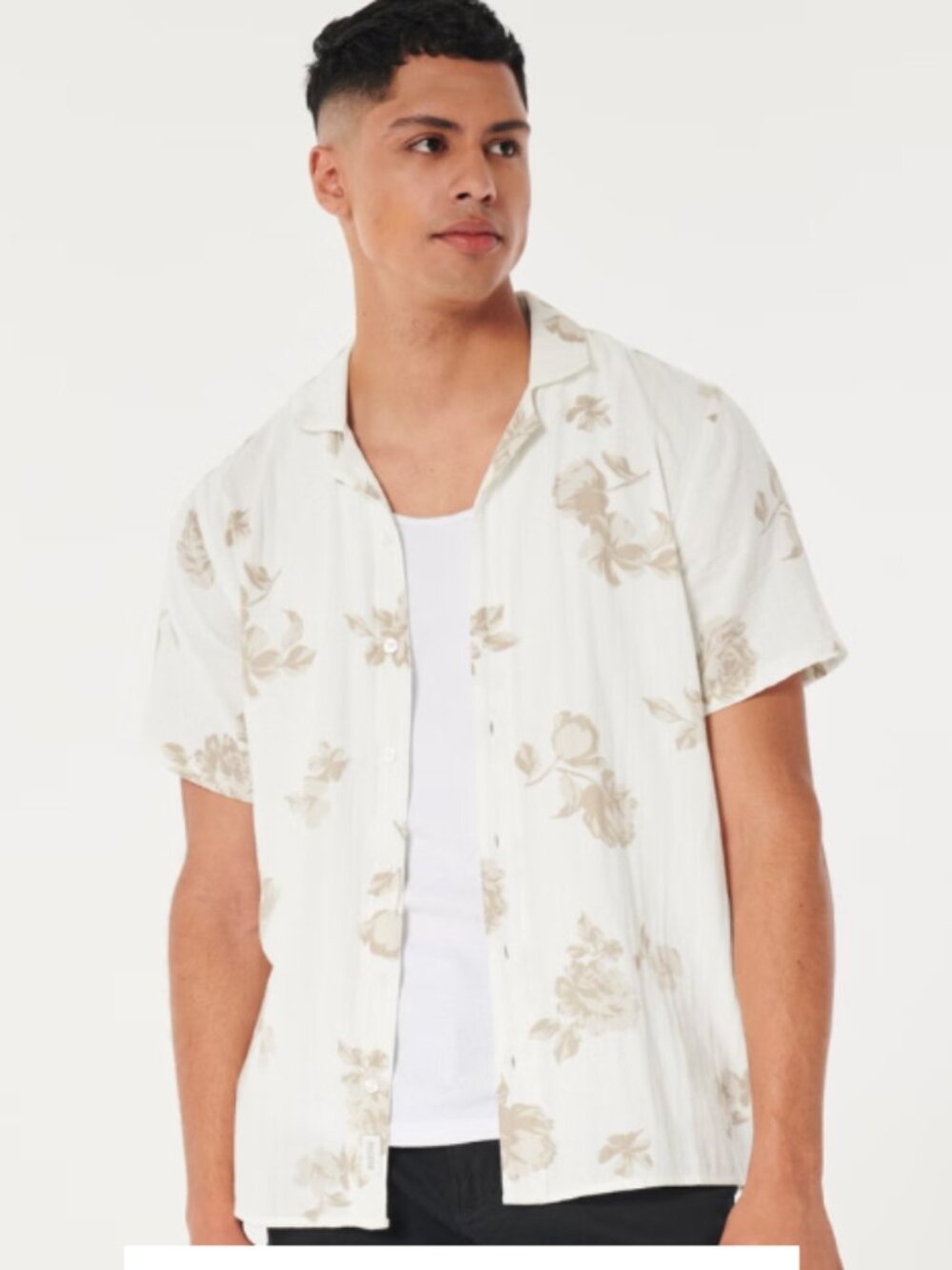 *Hollister* Textured Short-Sleeve Button-Through Shirt - Off White Floral- LARGE